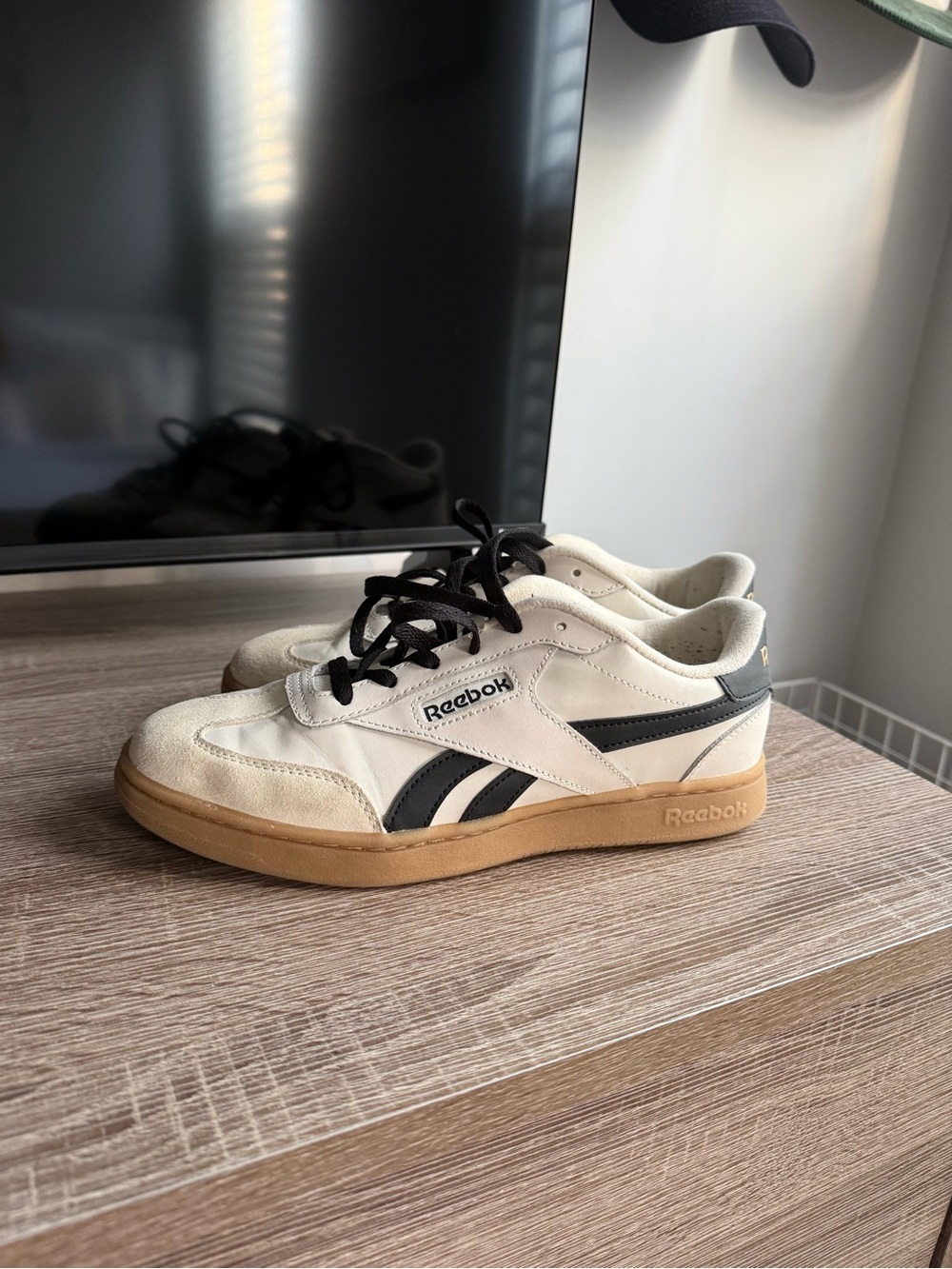 Reebok Sneakers